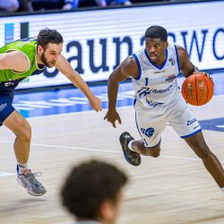 ZWOLLE, NETHERLANDS - MAY 12: Naba Echols of Landstede Hammers Zwolle during the DBL Eredivisie Best off 5 halve finale. match between Landstede Hammers Zwolle and ZZ Leiden at Landstede Sportcentrum on May 12, 2022 in Zwolle, Netherlands (Photo by Kristian Giesen/Orange Pictures)